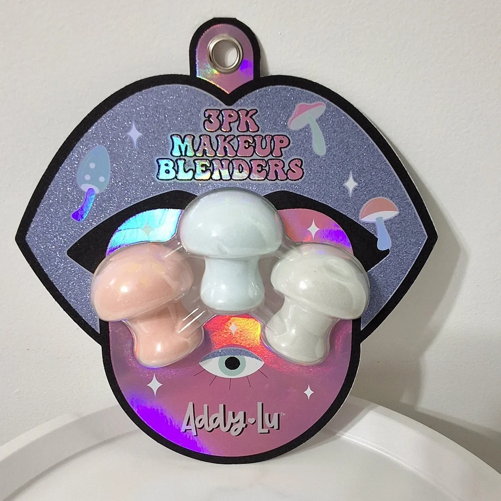 Addy Lu Mushroom Shaped Makeup Blenders, NEW